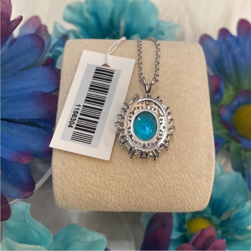 Blue Topaz Gemstone Pendant Necklace NEW! - Picture 2 of 5